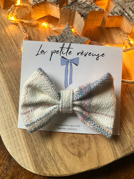 Le Nœud tissé aux reflets pastel